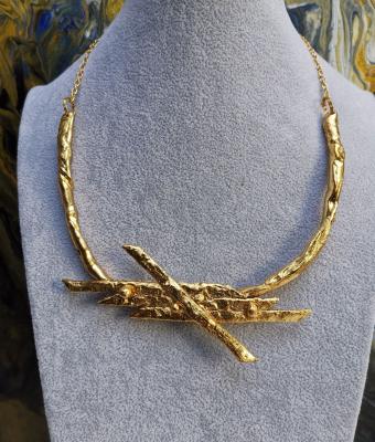 collier-in-bronzo-laminato-oro