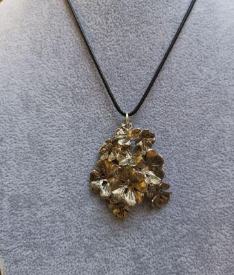 pendente-in-bronzo-bianco