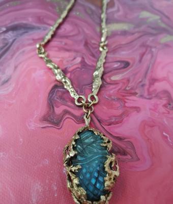 collana-in-bronzo-giallo-con-l