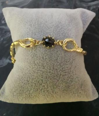 bracciale-in-bronzo-giallo-con