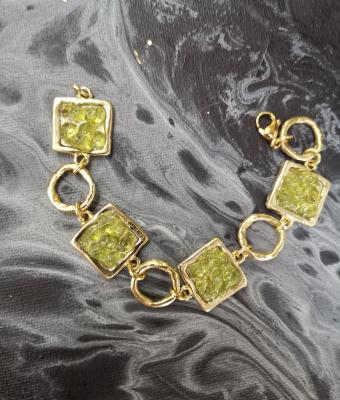bracciale-in-bronzo-giallo-con