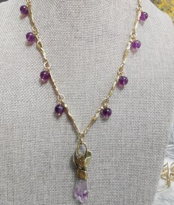 collana-in-bronzo-giallo-con-a
