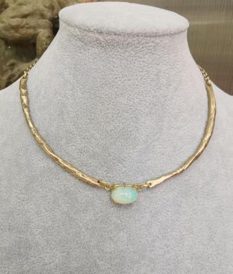 collier-in-bronzo-giallo-con-o