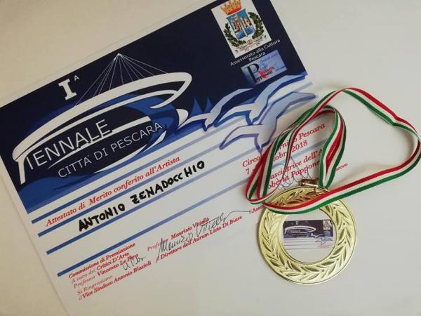 medaglia-assegnata-dalla-giuria-alla-prima-biennale-internazionale-d-arte-di-pescara
