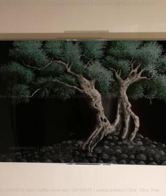 oled-olive-tree