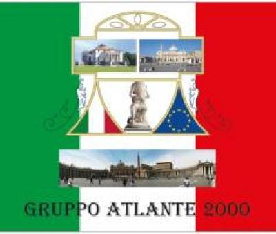 il-maestro-giuseppe-grieco-editordreams-dona-stringa-celeste-al-gruppo-atlante-2000