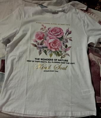 t-shirt-with-roses