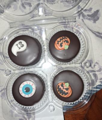 mini-sacher-theme-halloween