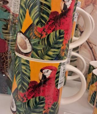 cup-theme-parrot