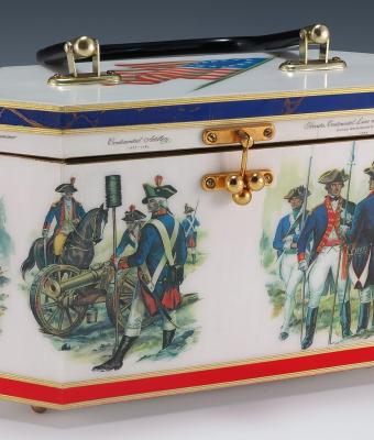 vintage-box-purse-with-americ