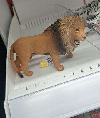 figurine-schleichmale-lion