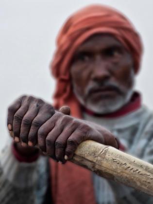 rematore-sul-gange-india