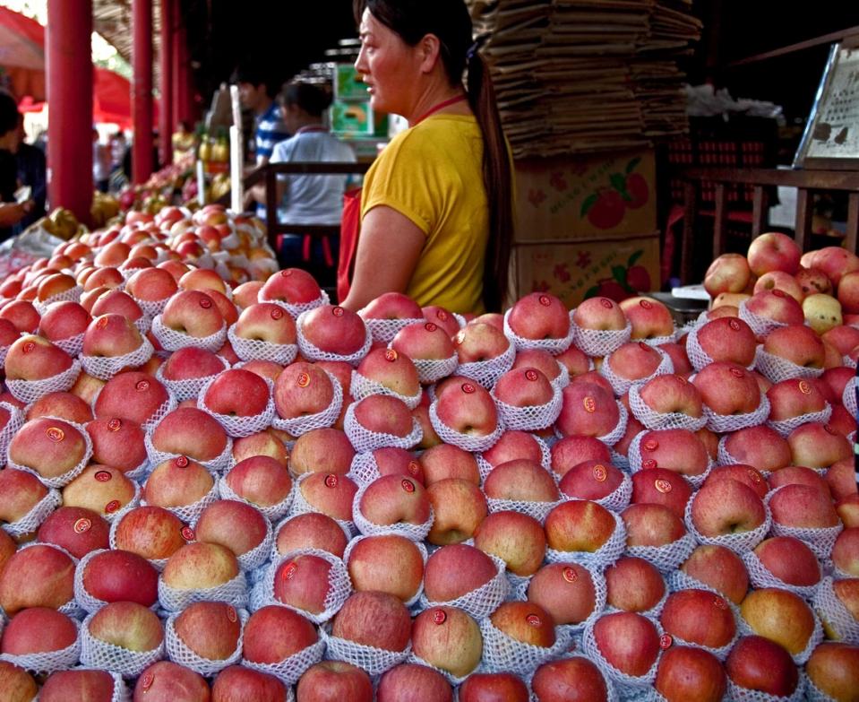 cina-mercato-della-frutta