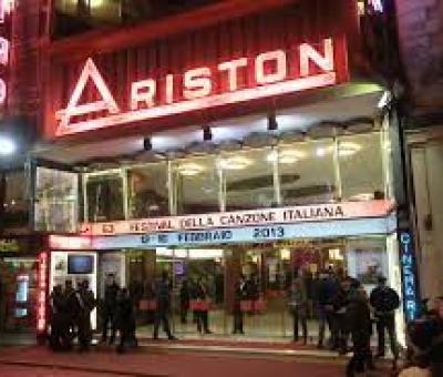 mostra-al-teatro-ariston-di-sanremo-prima-biennale-di-sanremo