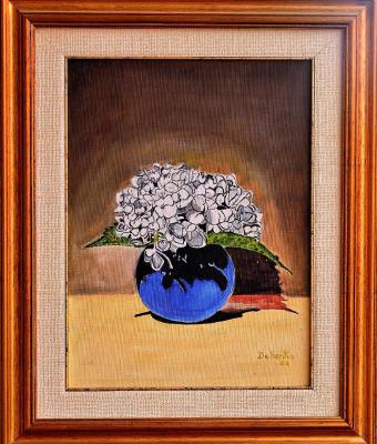 fiori-bianchi-in-vaso-blu