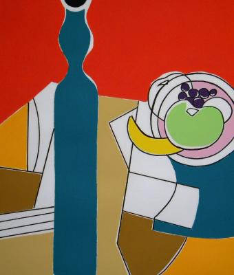 bottle-and-fruit-bowl
