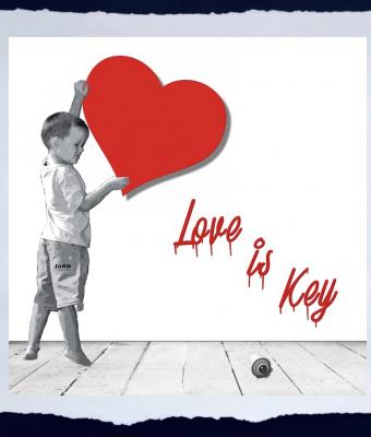 love-is-key-7-paper-edition