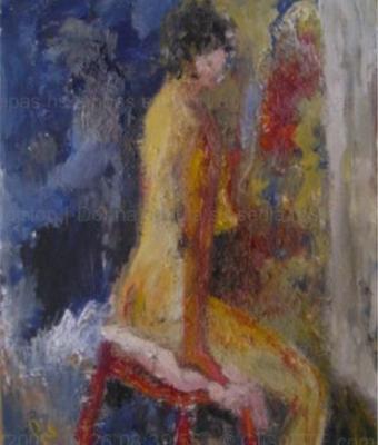 donna-seduta-su-sedia-rossa