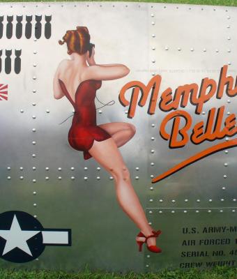 pinup-menphis-belle