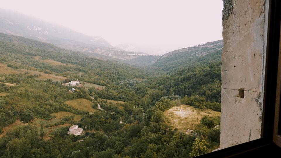 un-dito-in-un-occhio