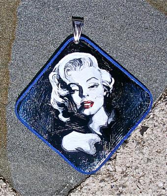 ciondolo-marilyn