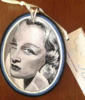 ciondolo-marlene-dietrich