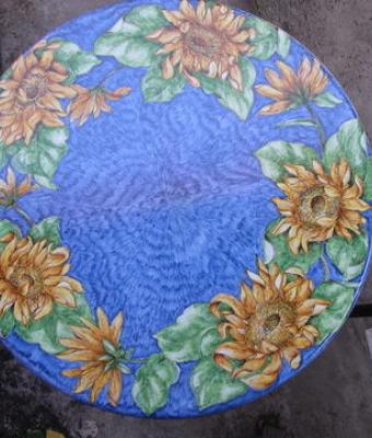 tavolo-con-girasoli