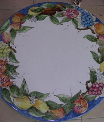 tavolo-con-frutta
