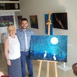 con-il-critico-d-arte-pasquale-di-matteo-presso-la-chie-art-gallerymiall-evento-artisti-per-il-sol-levante-2019 con-il-critico-d-arte-pasquale-di-matteo-presso-la-chie-art-gallerymiall-evento-artisti-per-il-sol-levante-2019