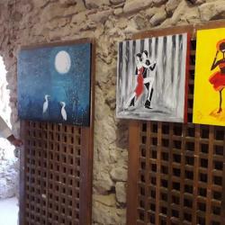 critico-d-arte-pasquale-di-matteo-con-una-mia-opera-esposta-nel-castello-svevo-a-termolicb2019