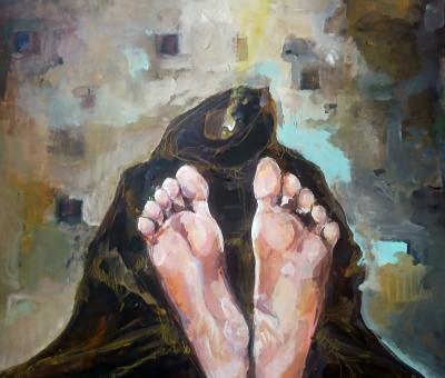 assisi-a-piedi-scalzi-camminando-tra-luce-e-ombra