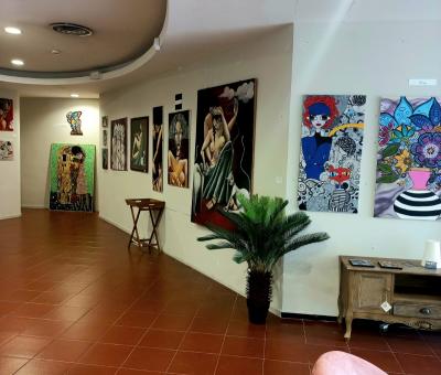 diversi-universi-collettiva-di-arte-contemporanea