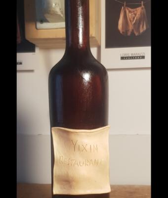 bottle-of-wine-in-wood