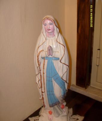 statua-della-madonna-di-lourde