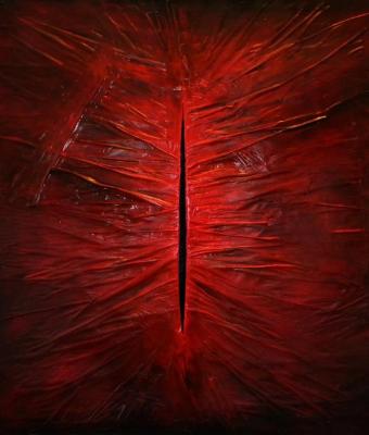 taglio-verticale-nel-rosso