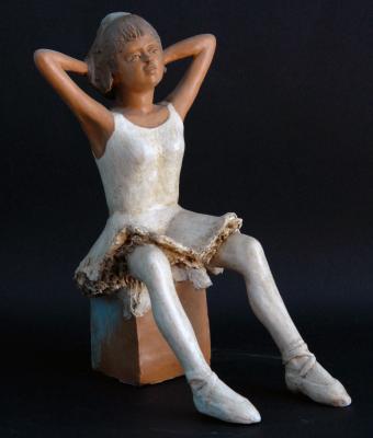 ballerina-che-si-pettina