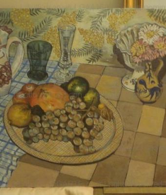 piatto-di-frutta-con-caraffa-e