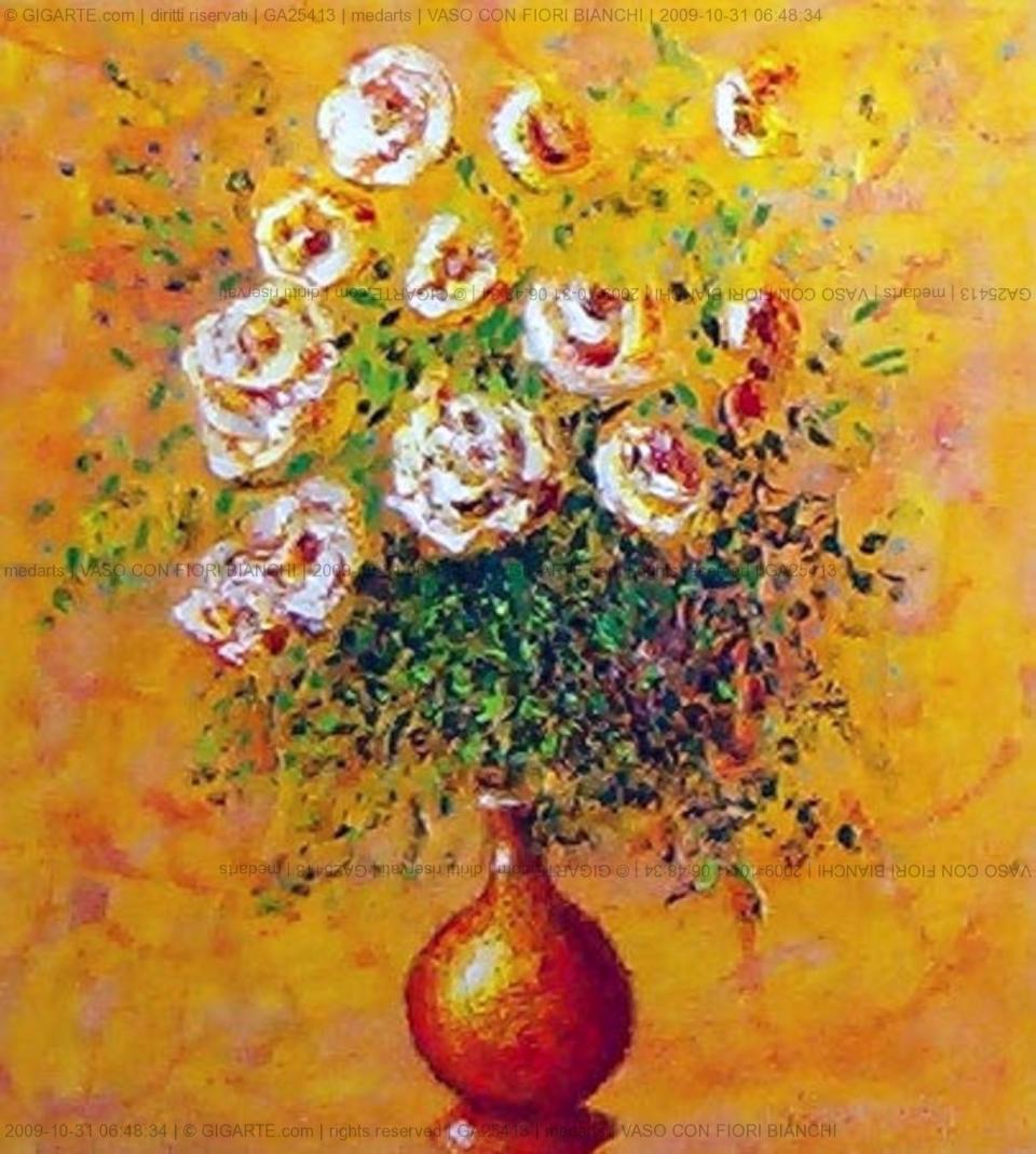vaso-con-fiori-bianchi