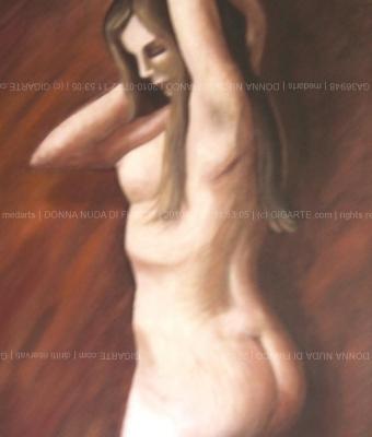 donna-nuda-di-fianco