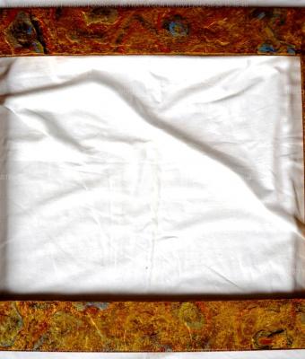 cornice-astratta-con-rilievi