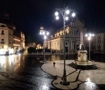 reportage-su-catania-a-cura-del-critico-d-arte-melinda-miceli