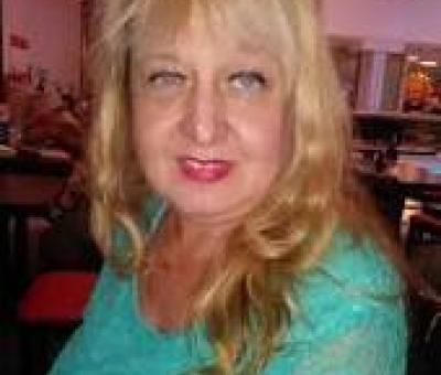 biografia-della-scrittrice-alessandra-marinacci