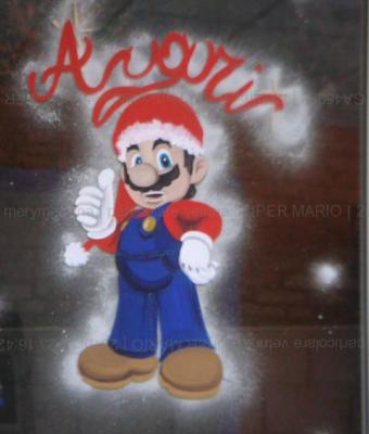 particolare-vetrina-super-mari