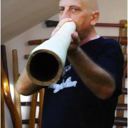 didgeridoo