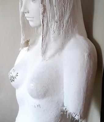 busto-di-donna-bianco