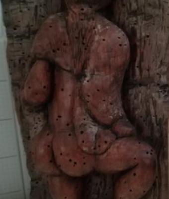 terme-scultura-in-legno-mod