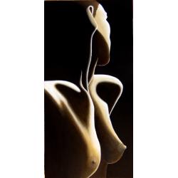 donna-su-sfondo-nero-studio-b