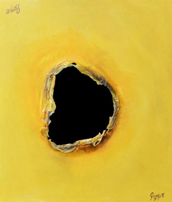 yellow-under-attack-the-hole