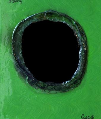 seventy-green-pea-the-hole