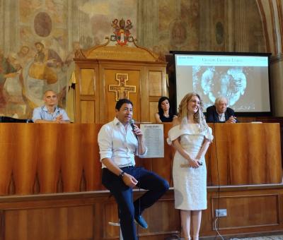 premio-giotto-2025-salvo-nugnes-e-giada-tarantino-portano-arte-cultura-ed-emozioni-nella-storica-cornice-della-basilica-del-santo